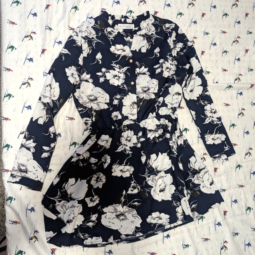 EUC Women's Floral Long Sleeves Dress, Navy, Off White, Size M